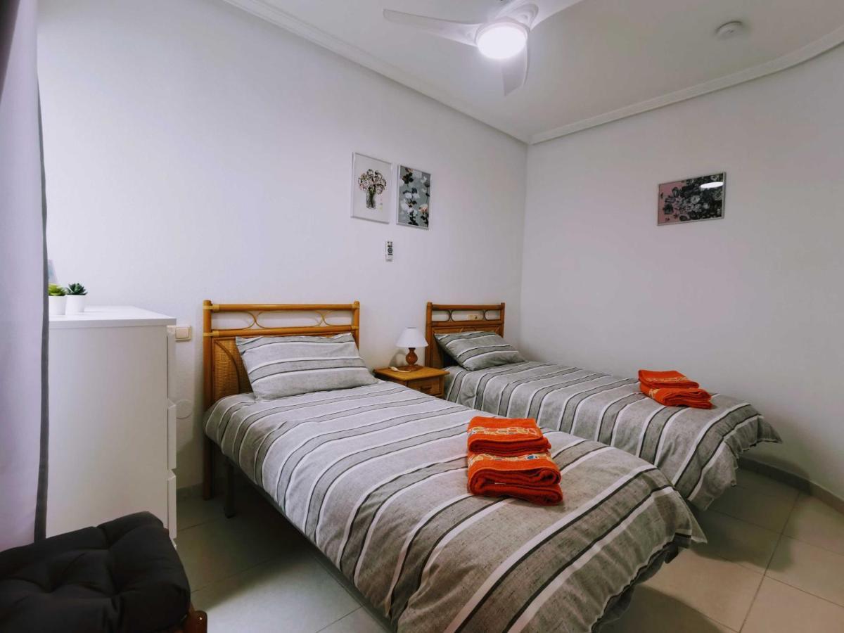 El Sombrero Apartment With Free Wifi Playa Del Cura Torrevieja Exterior photo